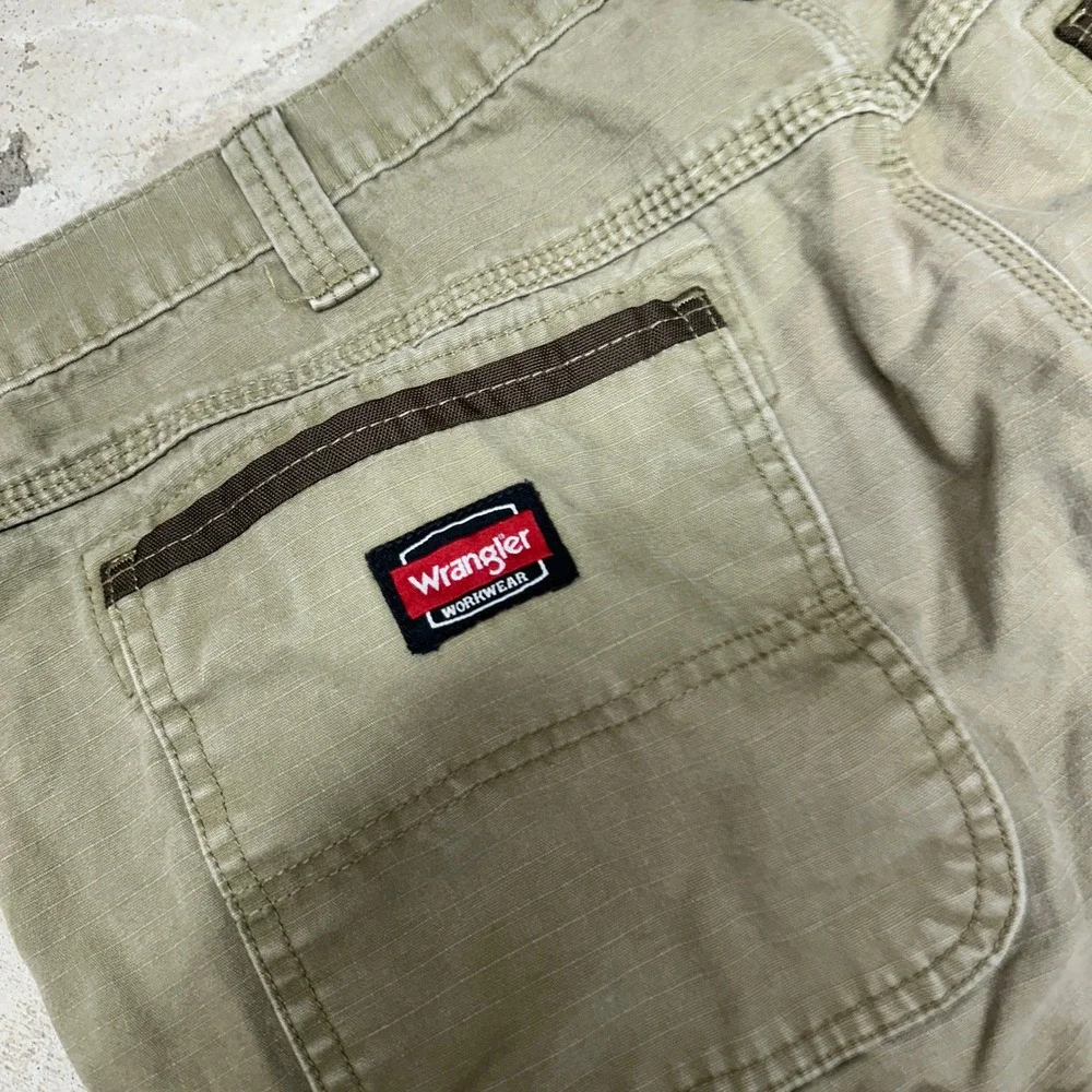 Wrangler Workwear Men Khaki Cargo Pants Utility Work‎ Pants Size 42x34